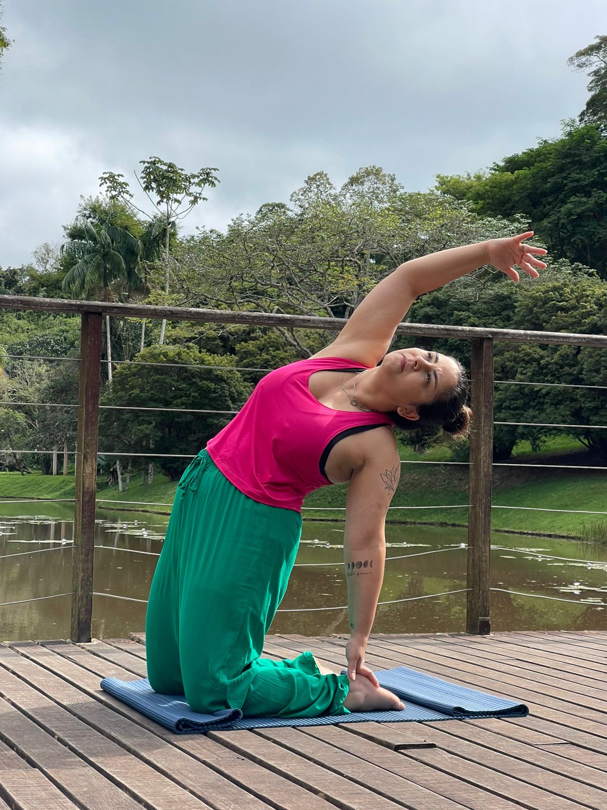 Raquel Fernandes — prática de yogaterapia